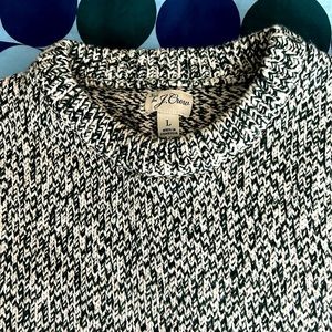 Beautiful green and white J.Crew crewneck in excellent condition